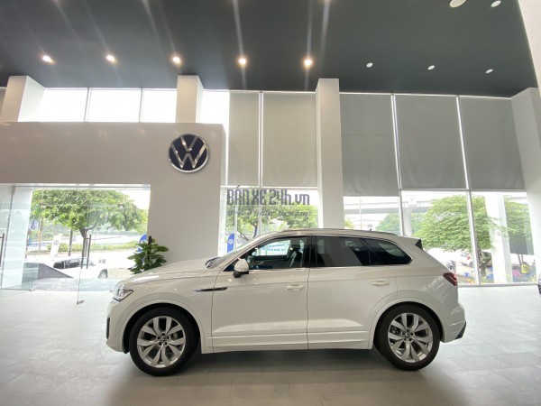 (Hết hạn) Volkswagen Touareg - New 100% - Nam Thần Đường Phố - Sự lựa chọn hoàn hảo - Khung gầm chắc chắn